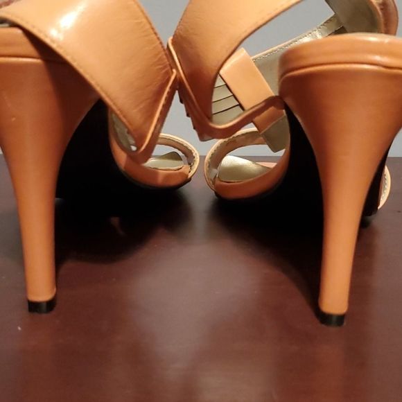 🌟 CLEARANCE Franco Carrolli leather pump size 7.5 - Picture 7 of 13